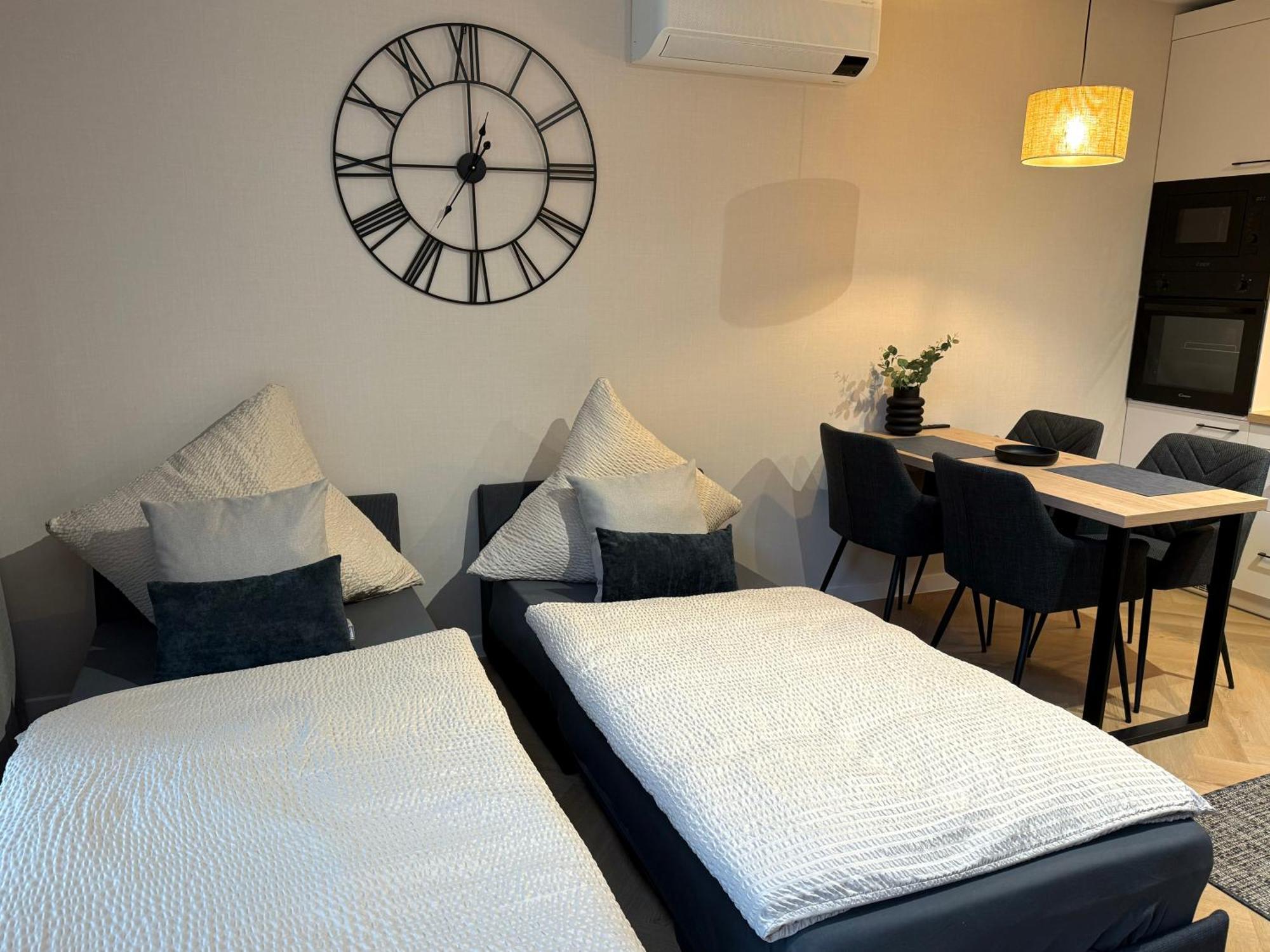 Triumph Ferienhaeuser & Apartments Rangsdorf Rom bilde